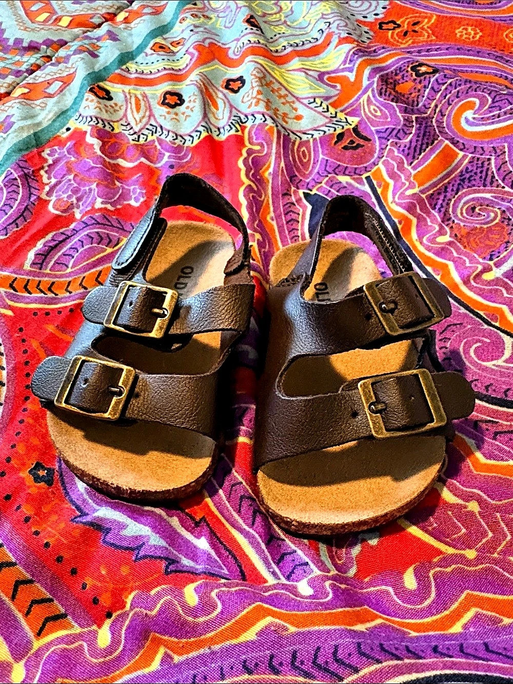 Leather-Look Buckle Sandals in Brown